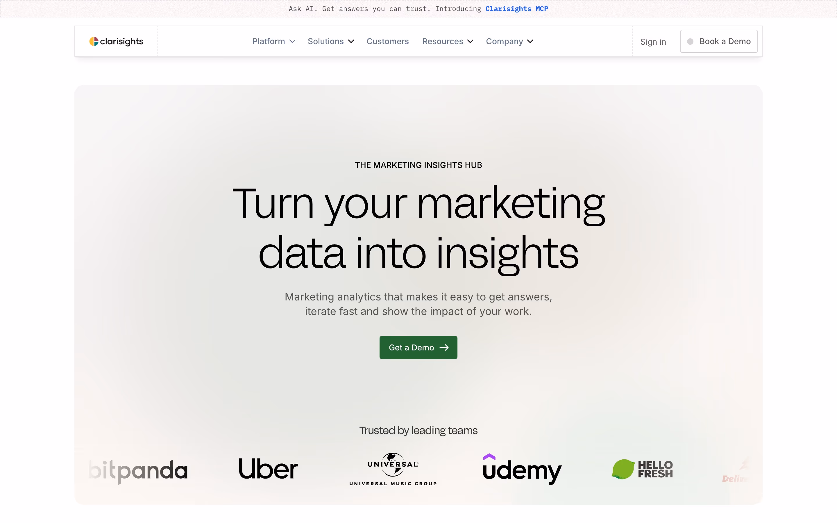 Clarisights hero design — Data & Analytics